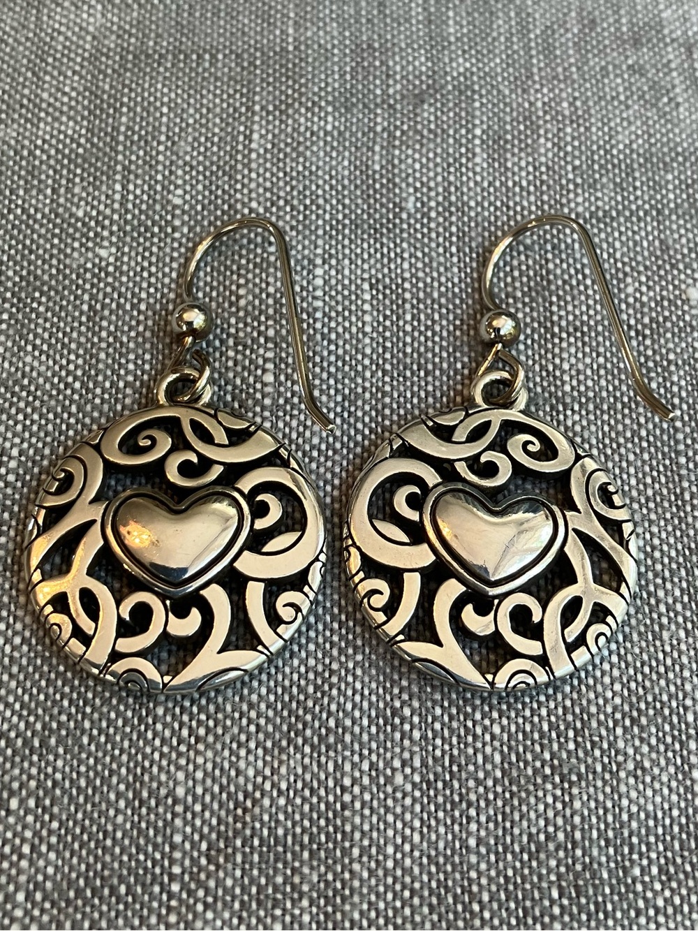 NWOT Brighton “Paris Lights” Heart Earrings - Picture 2 of 2